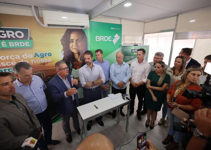 Na abertura da Expodireto 2025, BRDE celebra novo financiamento com a Cotrijal