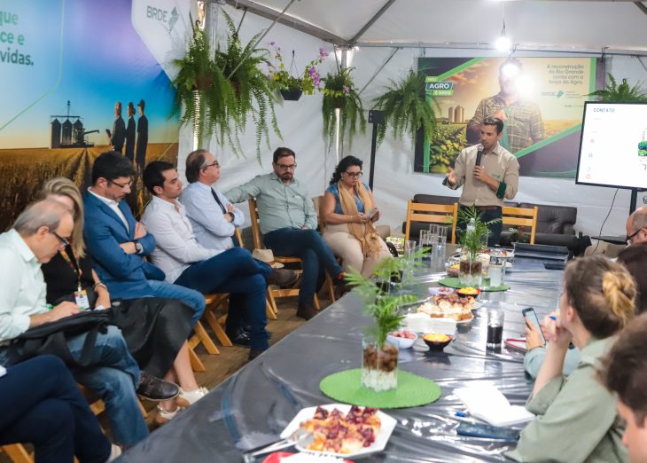 São Sepé e Santiago lançam Inventário de Gases de Efeito Estufa durante painel na Expointer 2025