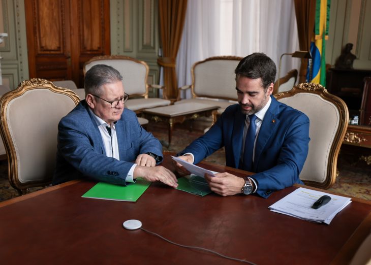 Governador recebe relatório da gestão de Ranolfo como presidente do BRDE