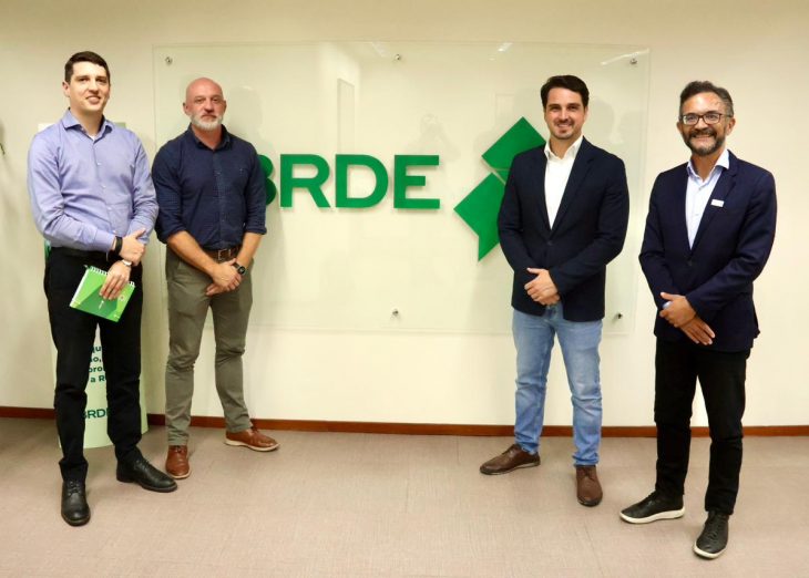 BRDE e Irati discutem PPP da iluminação pública e possível replicação da experiência