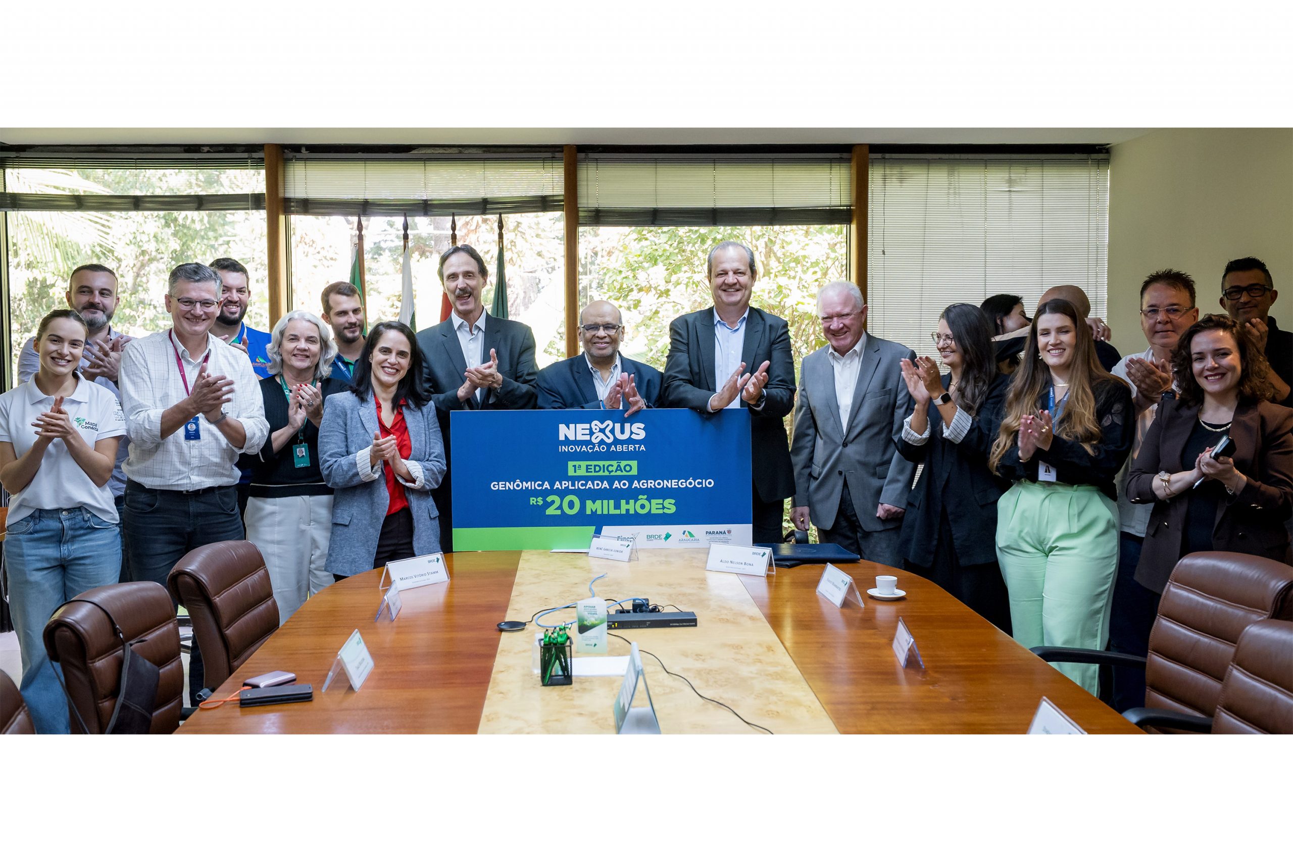 Paraná destina R$ 20 milhões para inovação em genômica no agronegócio