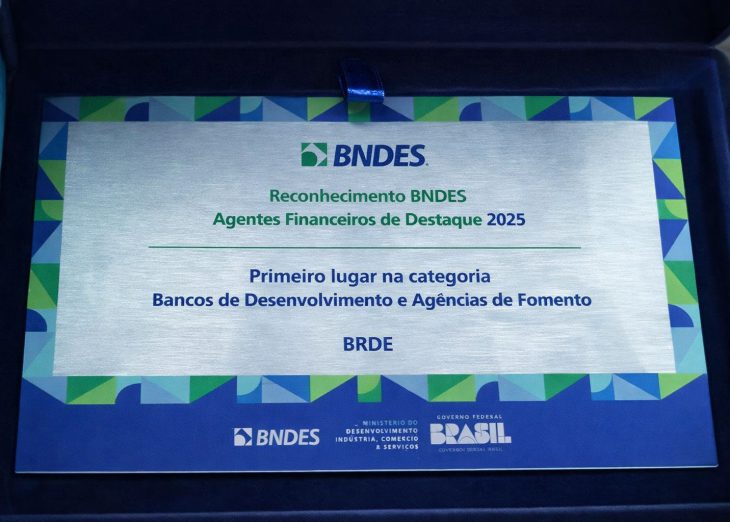 BRDE conquista 1º lugar em premiação do BNDES entre bancos de desenvolvimento e agências de fomento
